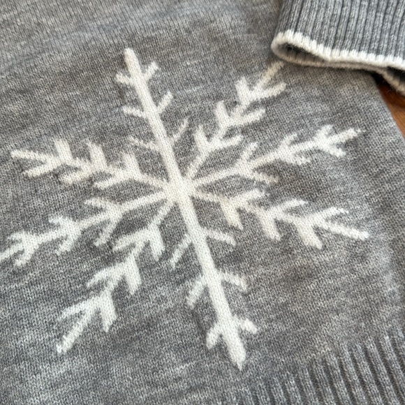 Luxe Snowflakes Sweater - Picture 9 of 13